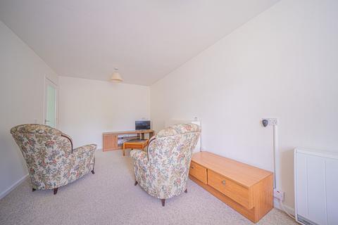 1 bedroom bungalow for sale, Hartlebury Close, Dorridge, B93