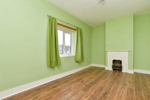 11a Ross Parade, Wallington, SM6 8QG