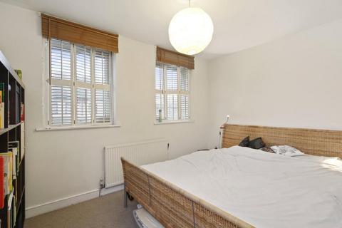 3 bedroom house to rent, Vallance Road, Bethnal Green, E2