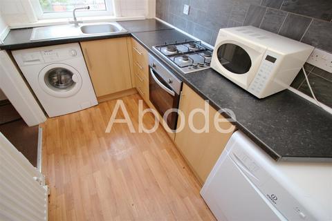 4 bedroom house to rent, Brudenell Street, Hyde Park, Leeds