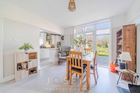 77 Beechcroft Road, Ipswich, IP1 6BE