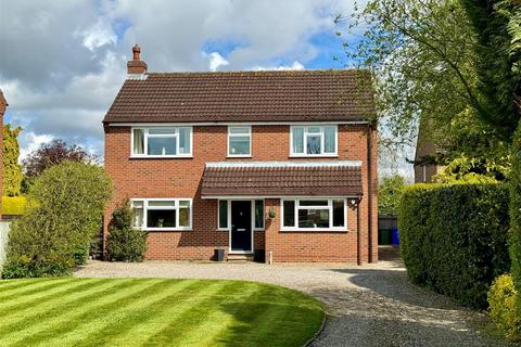 4 bedroom detached house for sale, Bielby, York