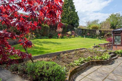 4 bedroom detached bungalow for sale, Woodlands Road, Giffnock, Glasgow G46