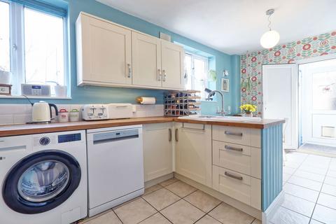 2 Annalee Gardens, South Ockendon, RM15 5DF