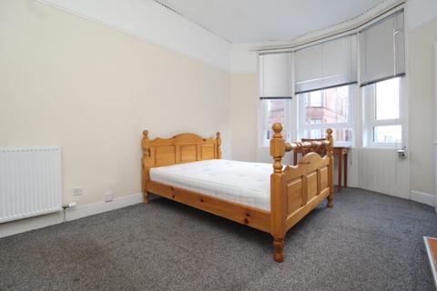 1 bedroom flat to rent, 25 Apsley Street, Flat 1/1,  Glasgow G11 7SP