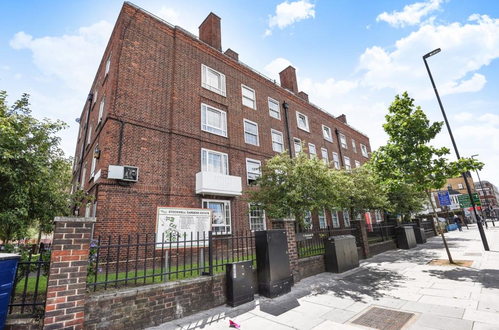 Stockwell Gardens Stockwell SW9 3 bed flat to rent - £2,800 pcm (£646 pw)