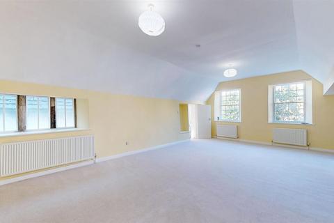 2 bedroom flat to rent, St. Marys Street, Stamford