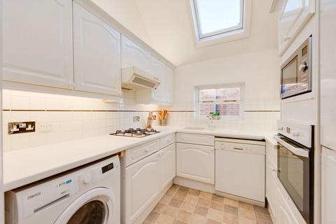 3 bedroom flat for sale, Montpelier Road, London W5