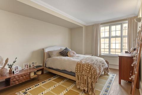 2 bedroom flat for sale, Argyll Road, Kensington, London