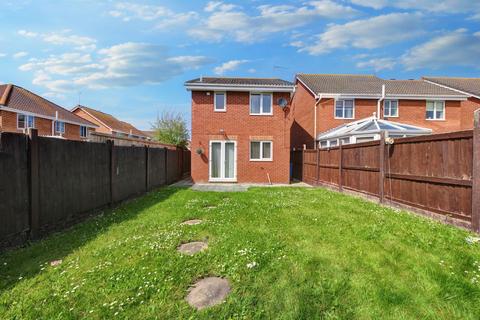 3 bedroom detached house to rent, Llys Bran, Prestatyn, LL19