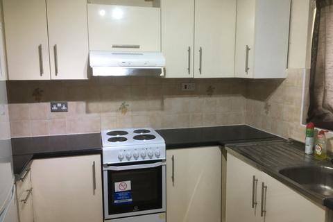 2 bedroom flat to rent, Old Park Mews, Hounslow TW5