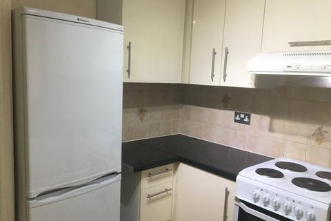 2 bedroom flat to rent, Old Park Mews, Hounslow TW5