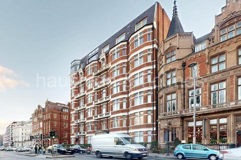 5 bedroom flat for sale, Cumberland House, Kensington Road, W8