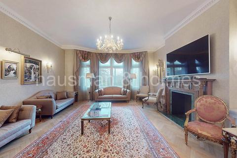 5 bedroom flat for sale, Cumberland House, Kensington Road, W8