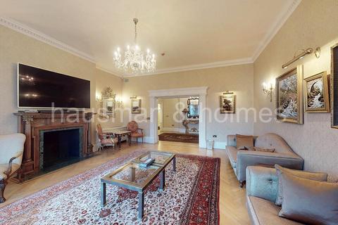 5 bedroom flat for sale, Cumberland House, Kensington Road, W8