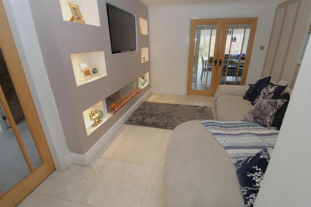 Sitting Room1.JPG