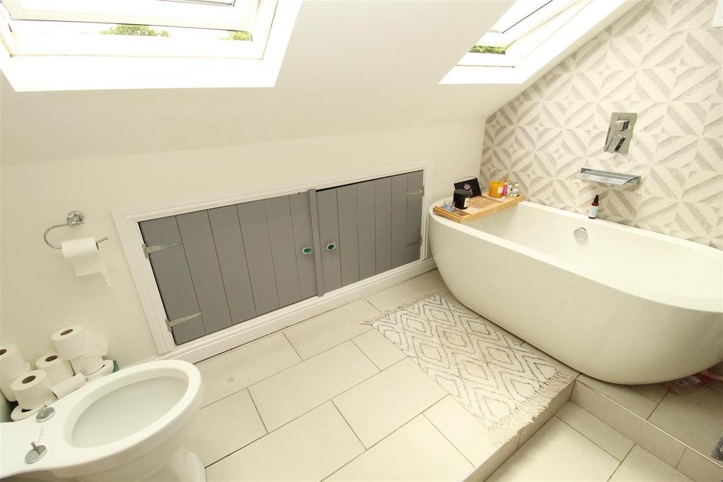 Bath2.JPG