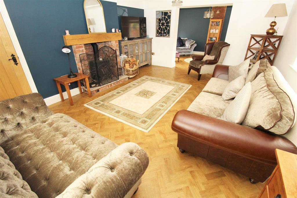 Lounge6.JPG