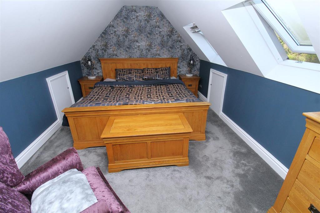 Bed1a.JPG