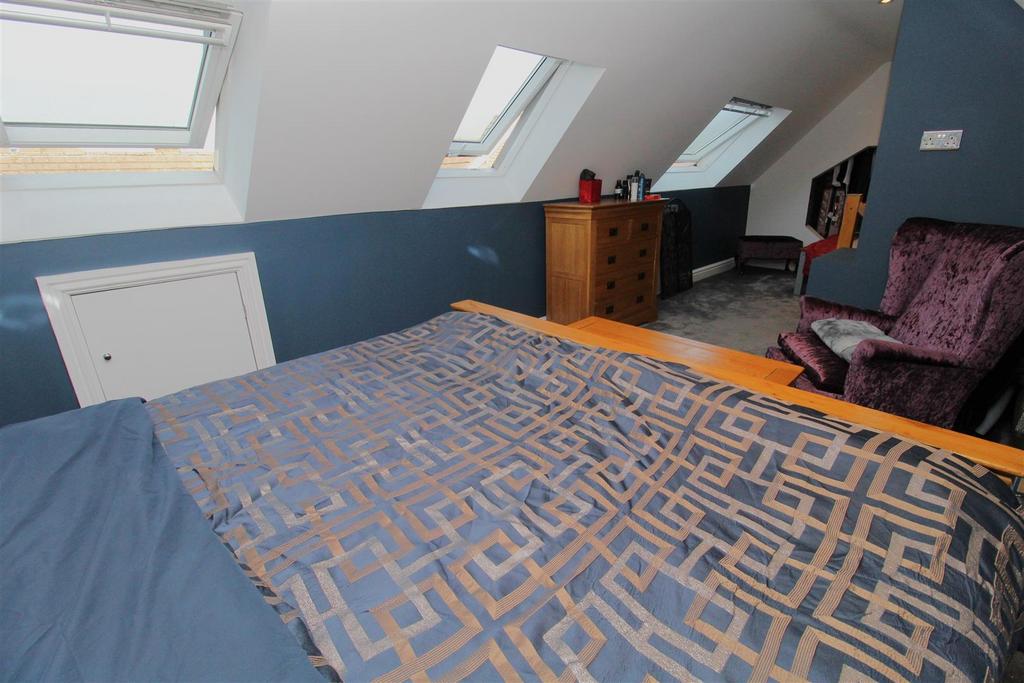 Bed1b.JPG