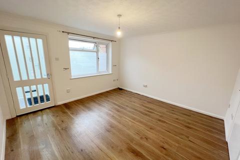 1 bedroom flat to rent, Barnwell Drive, Hockley, Essex