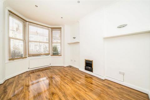 2 bedroom flat for sale, Drakefell Road, London SE4