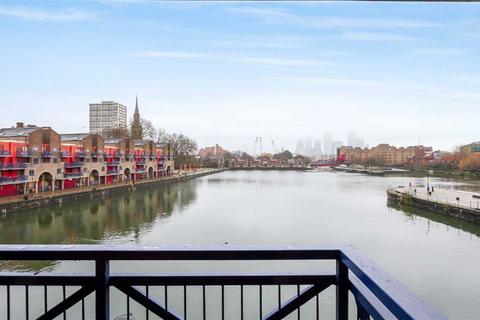 3 bedroom flat for sale, Maynards Quay, London E1W