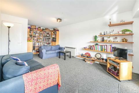 37 Maynards Quay, London, E1W 3RY