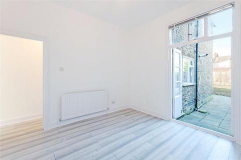 2 bedroom flat to rent, Fortunegate Road, Harlesden