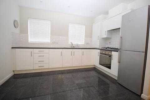 2 bedroom flat to rent, Snowdonia Way, Stevenage, SG1 6GU