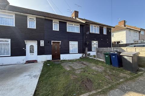 3 bedroom terraced house for sale, Gloucester Grove, Edgware, Middlesex, HA8