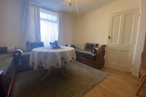 3 bedroom terraced house for sale, Gloucester Grove, Edgware, Middlesex, HA8