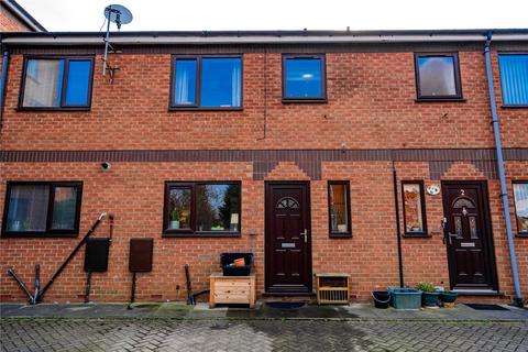 2 bedroom terraced house for sale, Manningtree Close, Grimsby, Lincolnshire, DN32