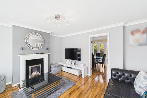 9 Birch Close, New Haw, Addlestone, KT15 3JT