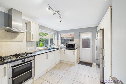 9 Birch Close, New Haw, Addlestone, KT15 3JT