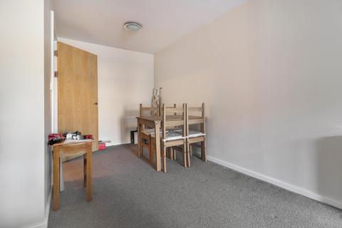 2 bedroom flat for sale, THE PINNACLE, INGS ROAD, WAKEFIELD, WF1