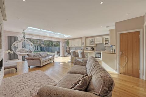 4 bedroom semi-detached house for sale, Lilford Road, Billericay, Essex, CM11