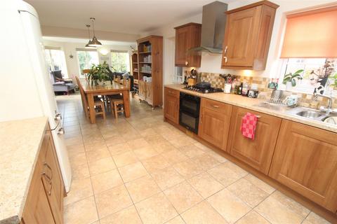 4 bedroom detached house for sale, Bramblewood Close, Chirk Bank