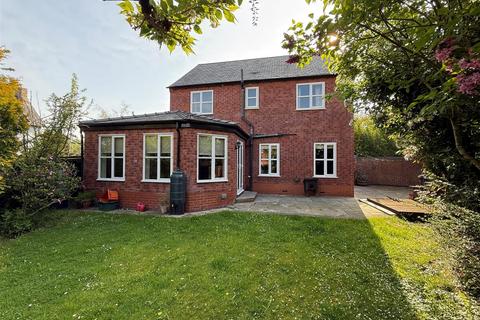 1 Bramblewood Close, Chirk Bank, Wrexham, LL14 5LP