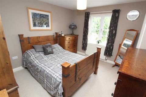 1 Bramblewood Close, Chirk Bank, Wrexham, LL14 5LP