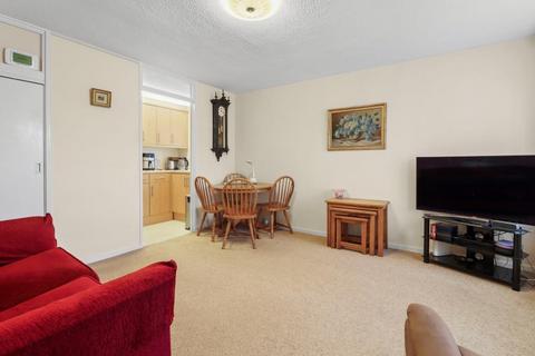 1 bedroom flat for sale, Brookside Avenue, Polegate BN26