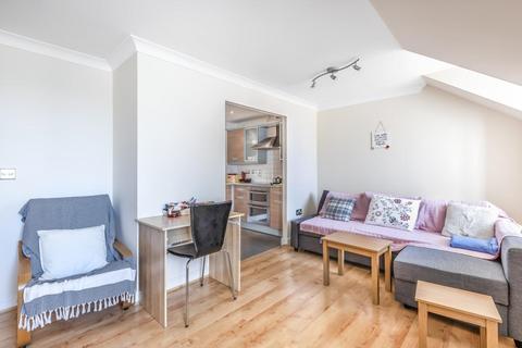 1 bedroom flat to rent, High Road London N12