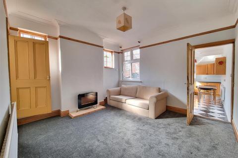 3 bedroom end of terrace house for sale, Howard Road, Leicester