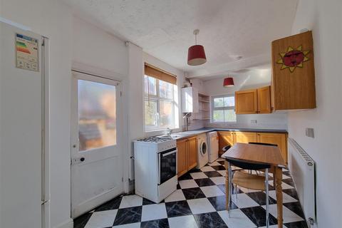 3 bedroom end of terrace house for sale, Howard Road, Leicester