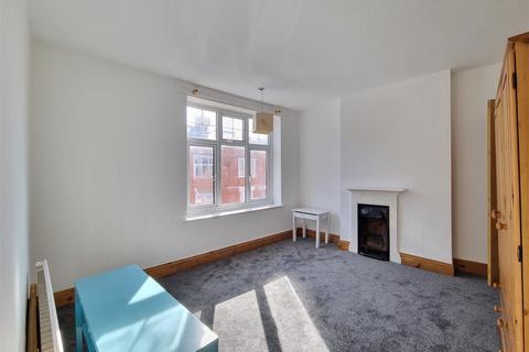 3 bedroom end of terrace house for sale, Howard Road, Leicester