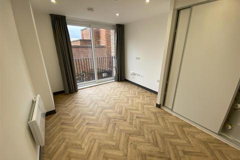 Studio to rent, Fleet Court, Leicester LE1