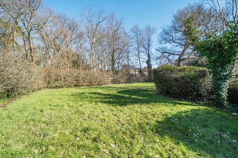 1 bedroom flat for sale, Sycamore Court, Farncombe GU7