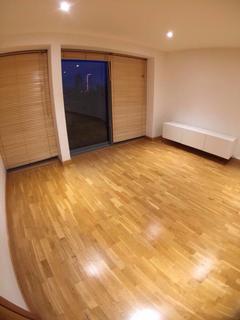 2 bedroom flat to rent, Dace Road, London, E3