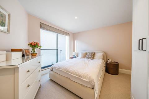 2 bedroom flat for sale, Kings Head Passage, Clapham