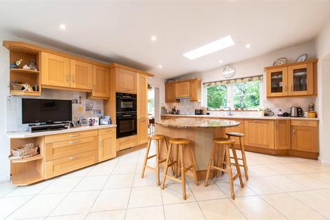 4 bedroom detached house for sale, High Street, Chipstead, Sevenoaks, Kent, TN13